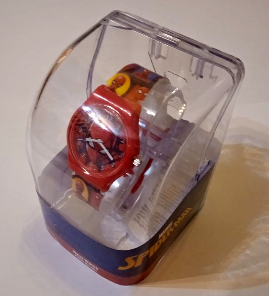 Dětské hodinky - analogové v luxusní ozdobné krabičce - Spiderman Diakakis