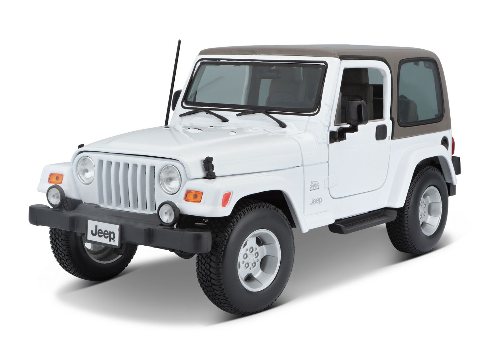 Maisto 1:18 Jeep Wrangler Sahara 2014 - bílá barva
