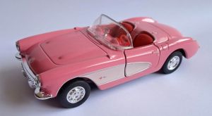auto Welly -  Chevrolet Corvette 1957  cabrio  - růžová   barva