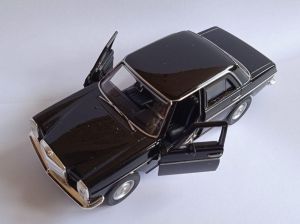 Welly - auto Old Timer - Mercedes Benz 220 - černá barva