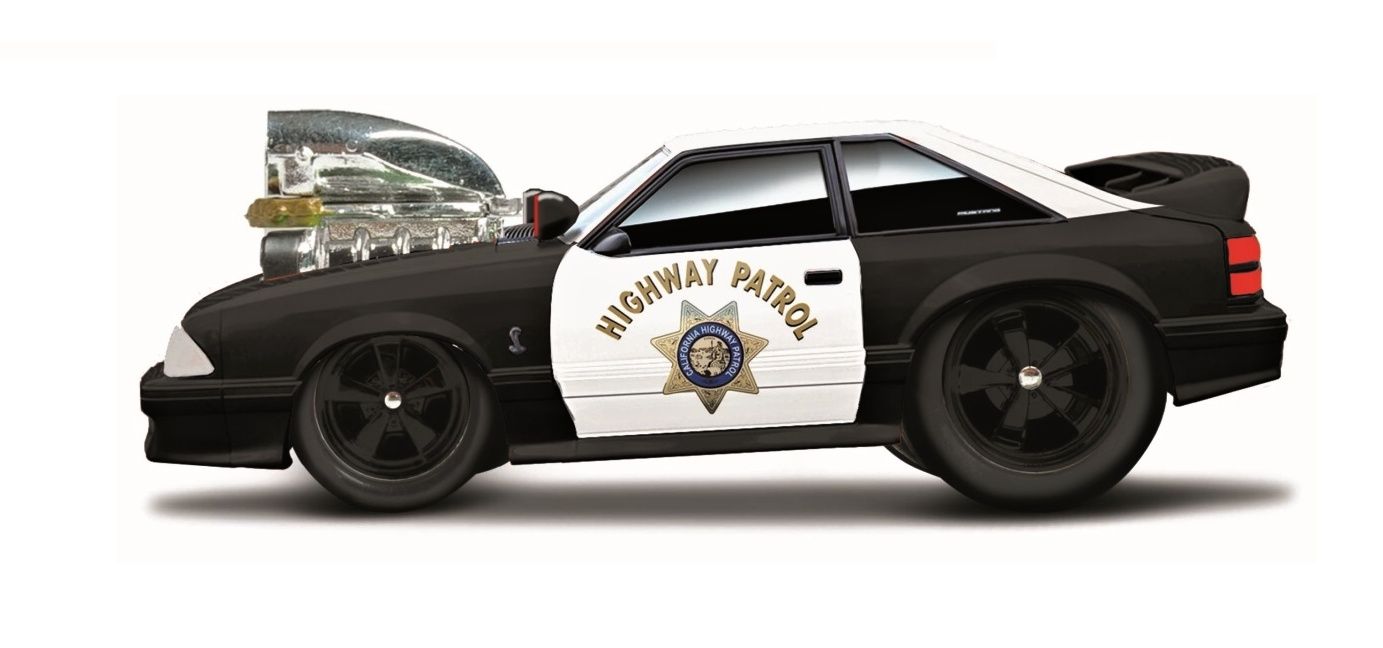 Maisto 1:64 15526 Muscle - Ford Mustang SVT Cobra 1993 - černo bílá barva ( policejní )
