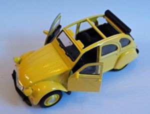 auto Welly -  Citroën 2CV  - žlutá  barva