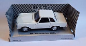 Welly - auto Old Timer - Mercedes Benz 230L 1963 - bílá barva