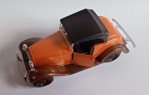 Welly - auto Old Timer - Ford Roadster 1932 soft top - oranžovo hnědá barva