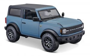 Maisto  1:24 Kit Ford Bronco Badlands - modrá barva 