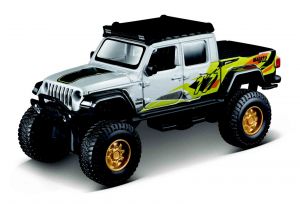Auto Maisto - 4 x 4  Rebels - krabička - Jeep  Gladiator - stříbrná   barva